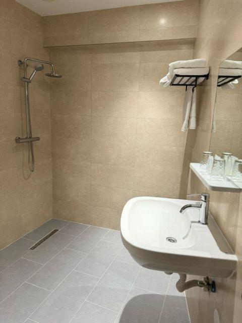 Ma Airport Hotel Hoofddorp Εξωτερικό φωτογραφία